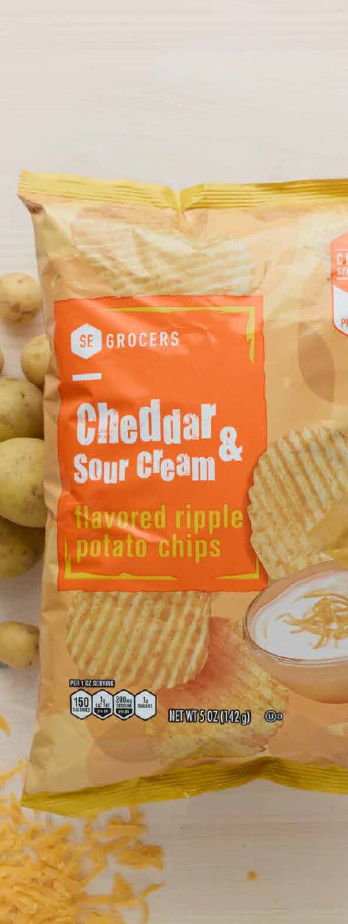 SE Grocers Cheddar and Sour Cream Chips